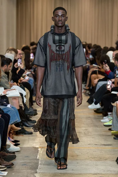 Look 11